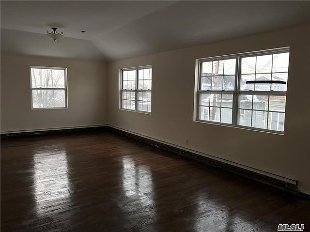 1st image of 10216 1st St #2