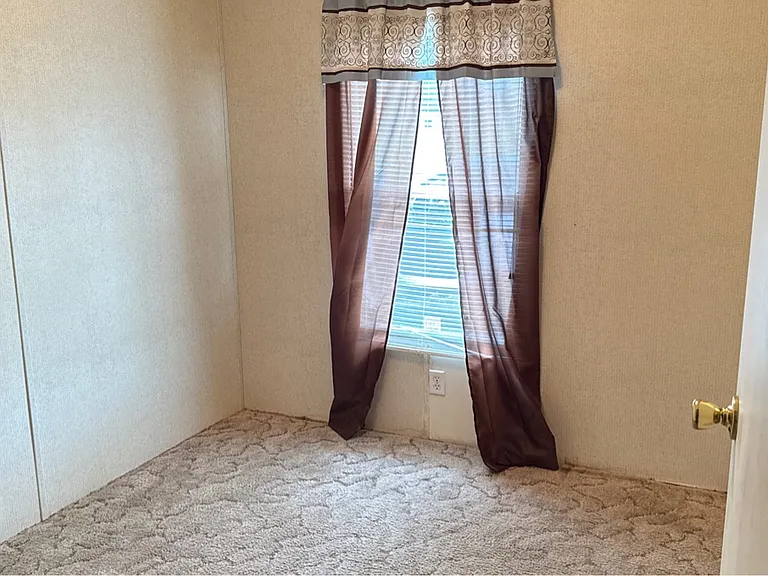 412 Schaal Rd #1 — Photo 4