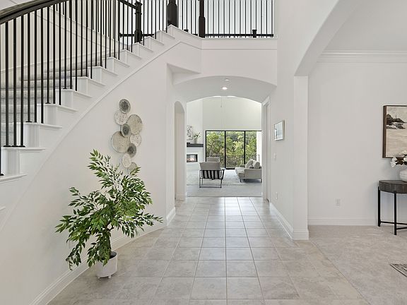 3rd image of 2913 Durango Hills Dr