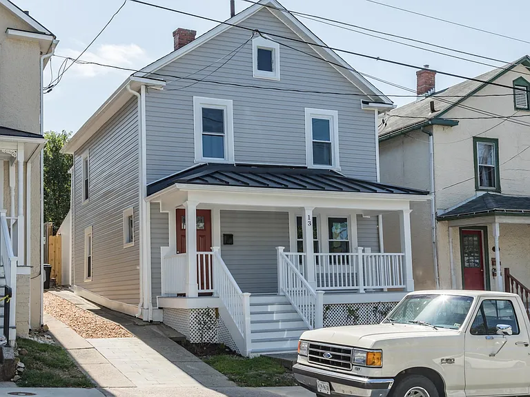 13 E Leicester St — Photo 1