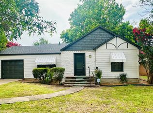 1404 Hillcrest Blvd, Gainesville, TX 76240