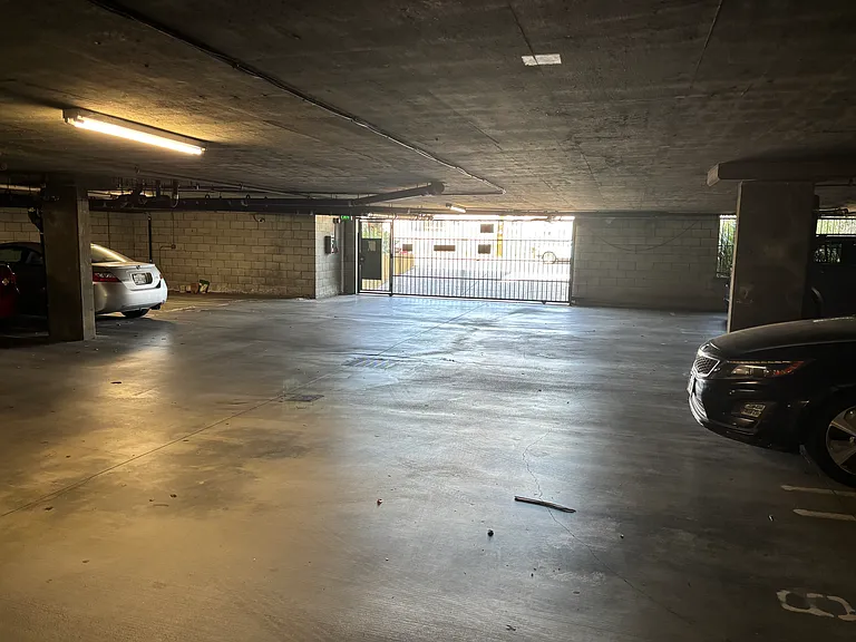 17450 Burbank Blvd #210 — Photo 10