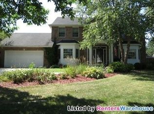 8723 Pheasant Run Cir, Woodbury, MN 55125