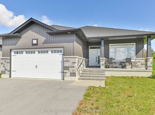 5 Schmidt Way, Quinte West, ON K8V 0L6