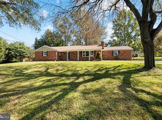 15 Roser Ln, Hockessin, DE 19707