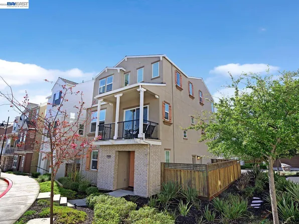 7228 Carneros Ln, Dublin, CA 94568