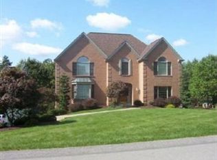 171 Bittersweet Cir, Venetia, PA 15367