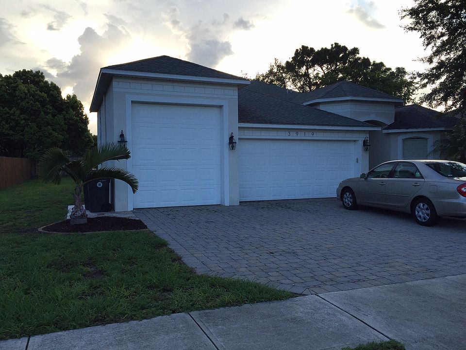 1st image of 3919 Rolling Hill Dr