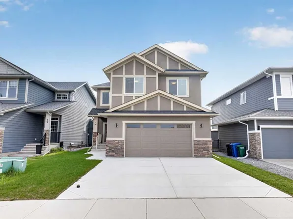 14 W Ranchers Mdws, Okotoks, AB T1S 0P5