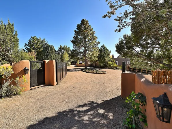 682 Garcia St, Santa Fe, NM 87505