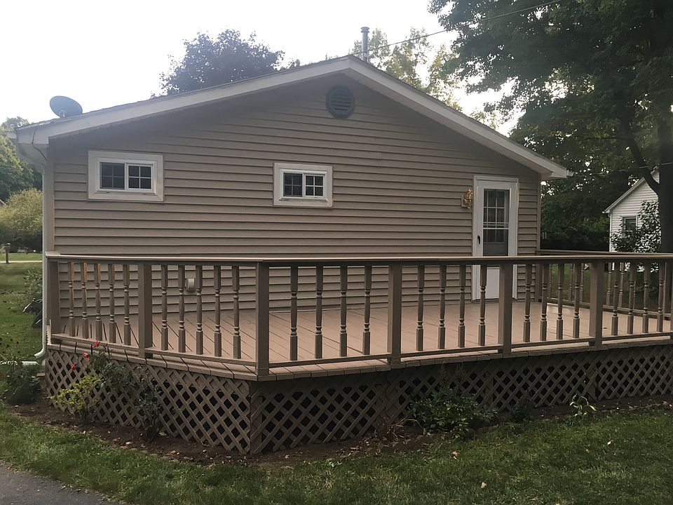 2nd image of 3740 Dykeman Rd