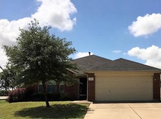 805 Oakbrook Dr, Grand Prairie, TX 75052