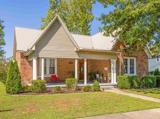 931 S 8th St, Mayfield, KY 42066