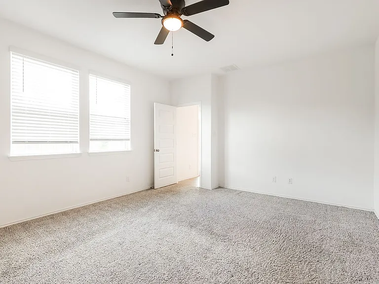 13210 Hagerd Loop — Photo 11