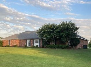 1649 S Woodland Forest Dr, Lake Charles, LA 70611