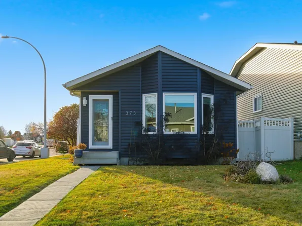 373 Kline Cres NW, Edmonton, AB T6L 6K7