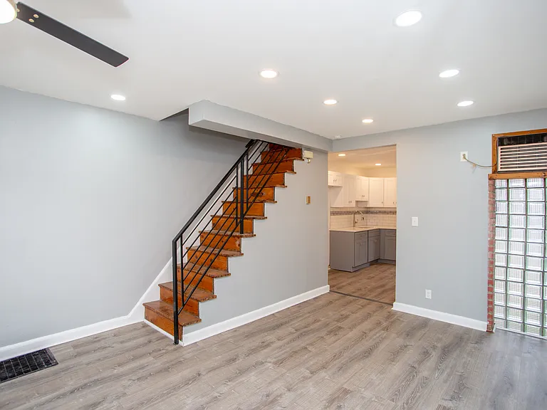 2465 N Garnet St — Photo 21