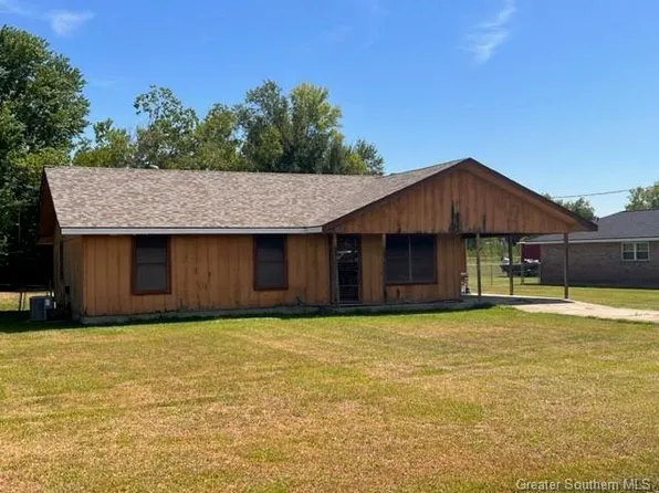 104 N Lightner Ave, Iowa, LA 70647