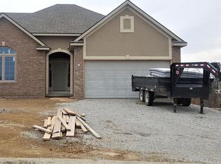 4602 W Stonebridge Dr, Saint Joseph, MO 64505