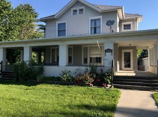 103 NE 4th St, Stuart, IA 50250