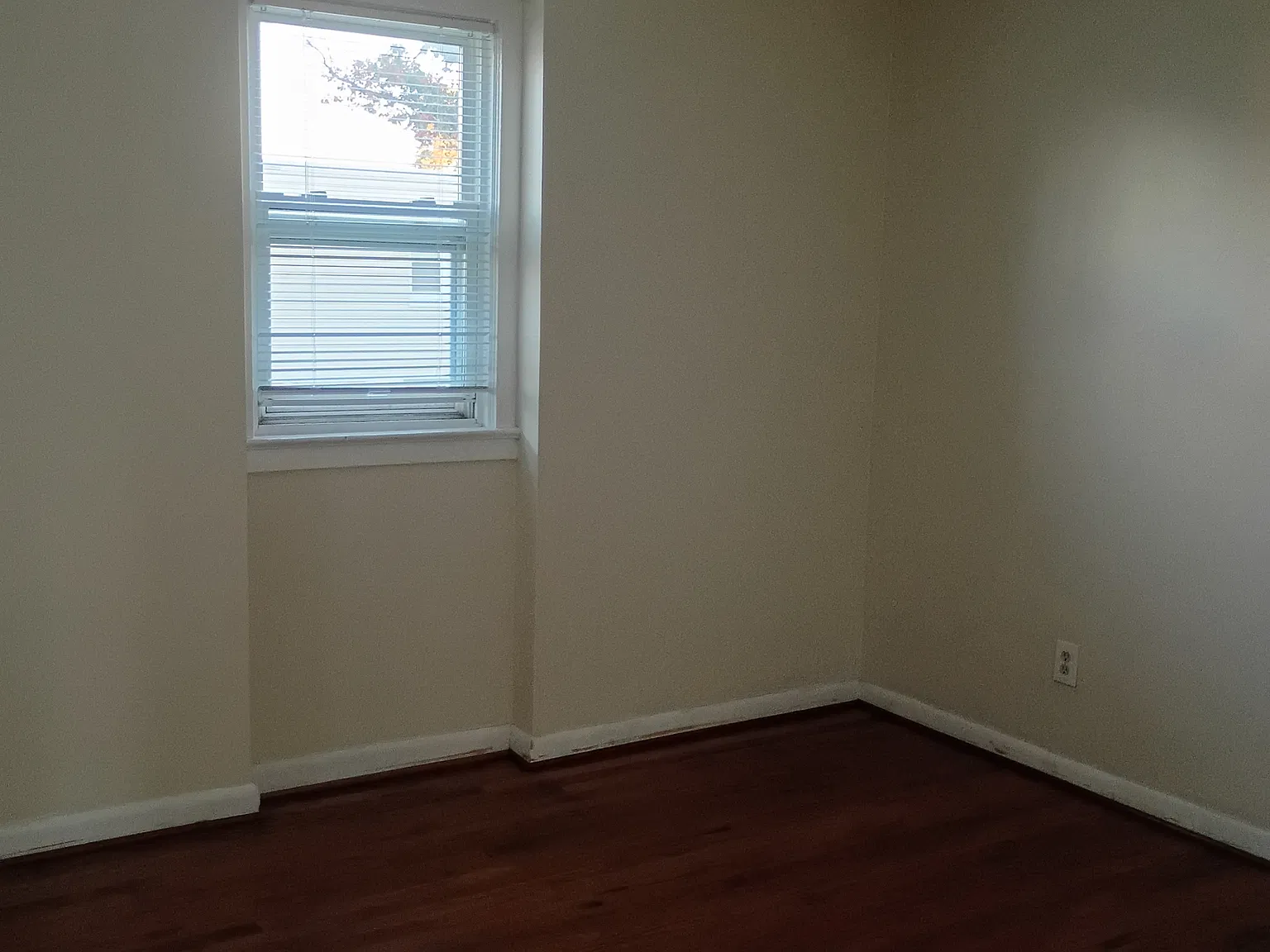 Iverson St, Temple Hills — Photo 4