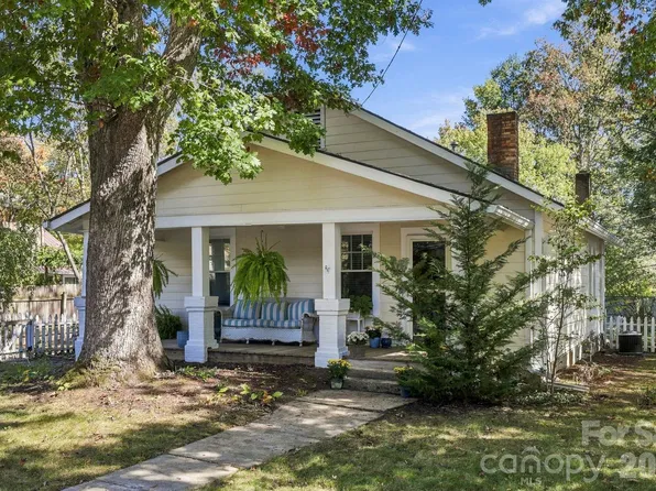 404 Montreat Rd, Black Mountain, NC 28711