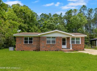 8900 Townsend Ter, Ocean Springs, MS 39564
