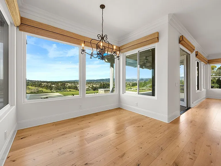 2309 Skyline Dr — Photo 8