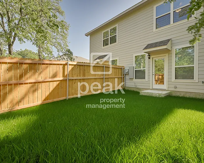 2034 Brookes St — Photo 14