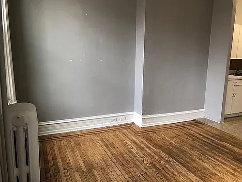 Studio, 300 sqft, $1,050 — Photo 3