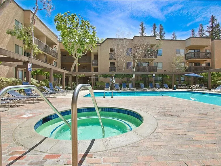 22100 Burbank Blvd #259G — Photo 10