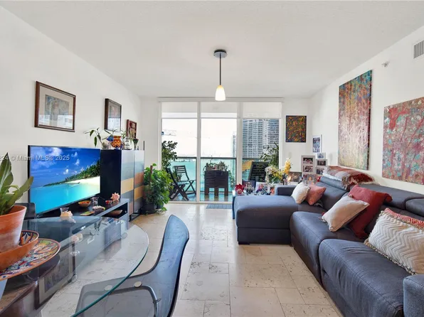 31 SE 5th St APT 2910, Miami, FL 33131