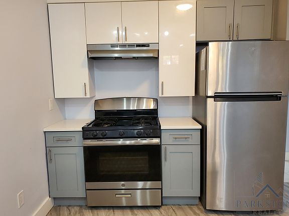 2nd image of 233 Liberty Ave #B1