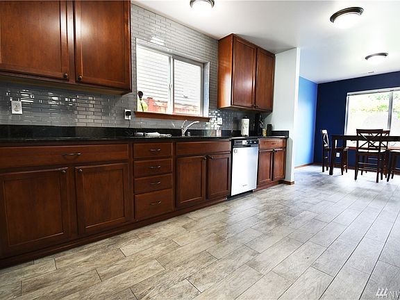 5th image of 21101 Nordby Dr NW