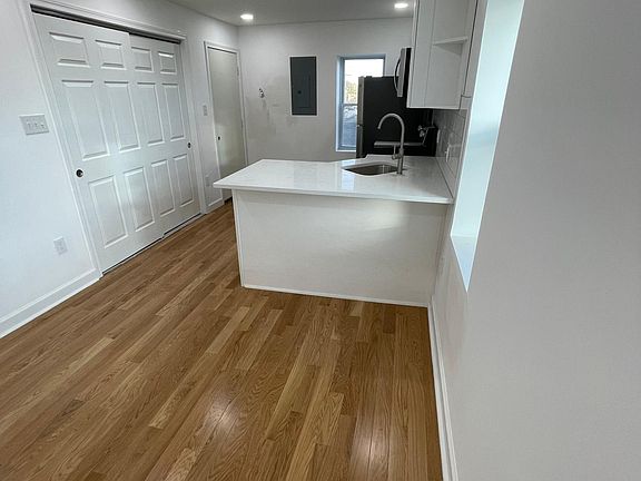2nd image of 2251 N 29th St Floor 3