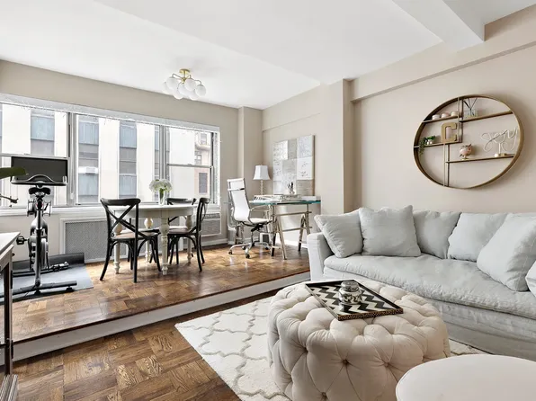 7 Lexington Avenue image 1 of 7