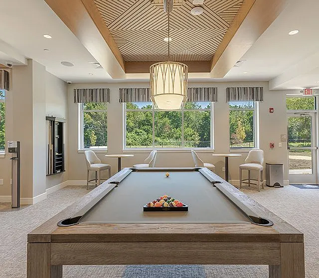 Pool table