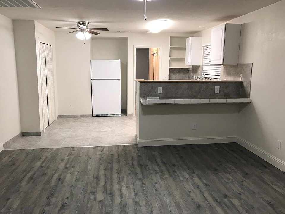 1st image of 1131 Tulare St