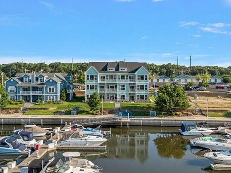 6019 S Dune Harbor Dr #D — Photo 2