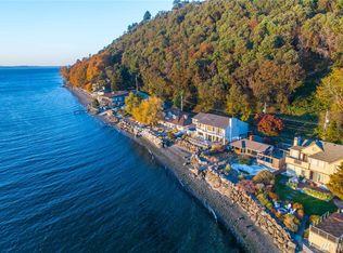 11027 Arroyo Beach Pl SW, Seattle, WA 98146