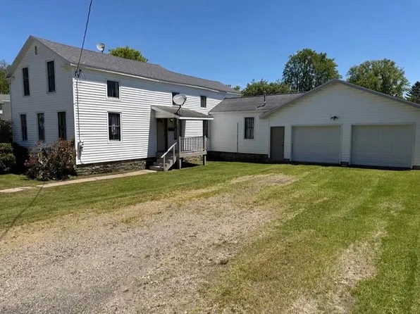 26 Church St, Randolph, NY 14772