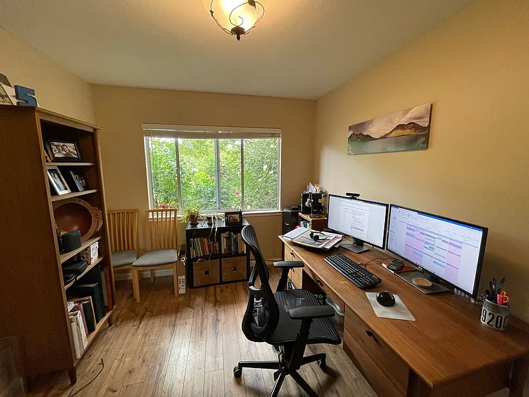 902 Gregory Pl — Photo 10