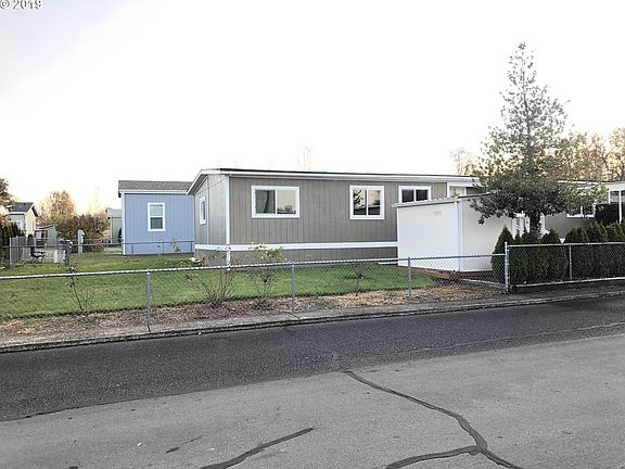 3rd image of 300 SW 7th Ave Unit 1110