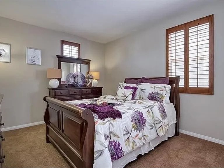 24967 Cliffrose St — Photo 16