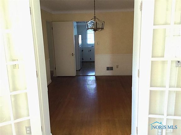 5th image of 2802 Algonquin Pkwy