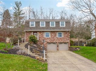 5936 Daleview Dr, Bethel Park, PA 15102