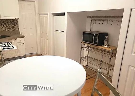 5th image of 463 Columbus Ave #3R