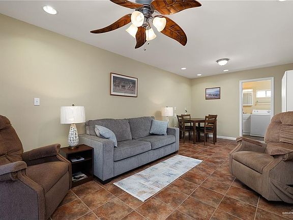 5th image of 7412 Bunker Dr