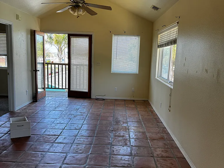 380 Beckett Pl — Photo 10