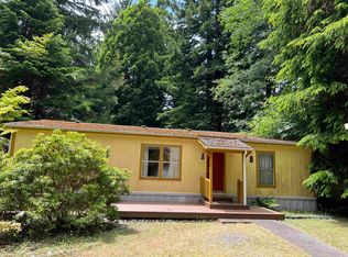 805 Dundas Rd, Crescent City, CA 95531